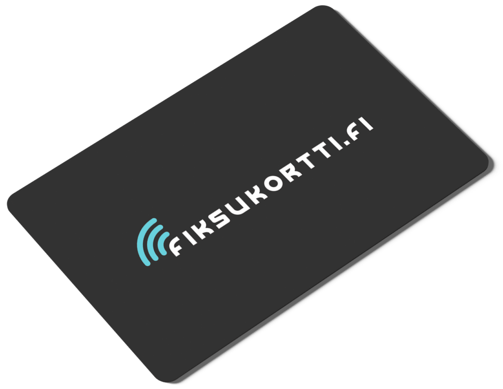 Musta luottokortin kokoinen NFC-sirun sisältävä digitaalinen käyntikortti, jossa on fiksukortti.fi -logo keskellä.